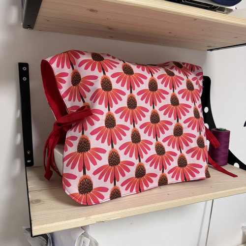 obal na&nbsp;šicí stroj - projekt pro&nbsp;začátečníky s&nbsp;šijeme kabelky