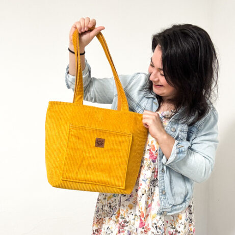 Ušij si svou první kabelku s Bárou Mikuláškovou žlutá